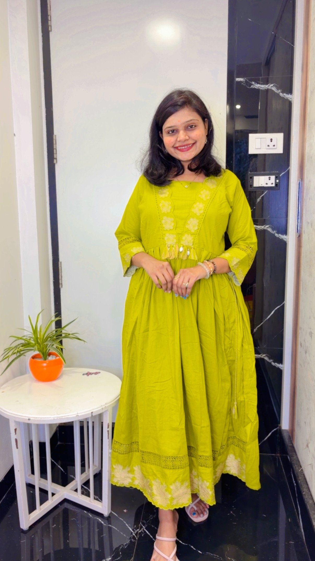 {“eId”:”885138745437188″,”CameraPosition”:1}