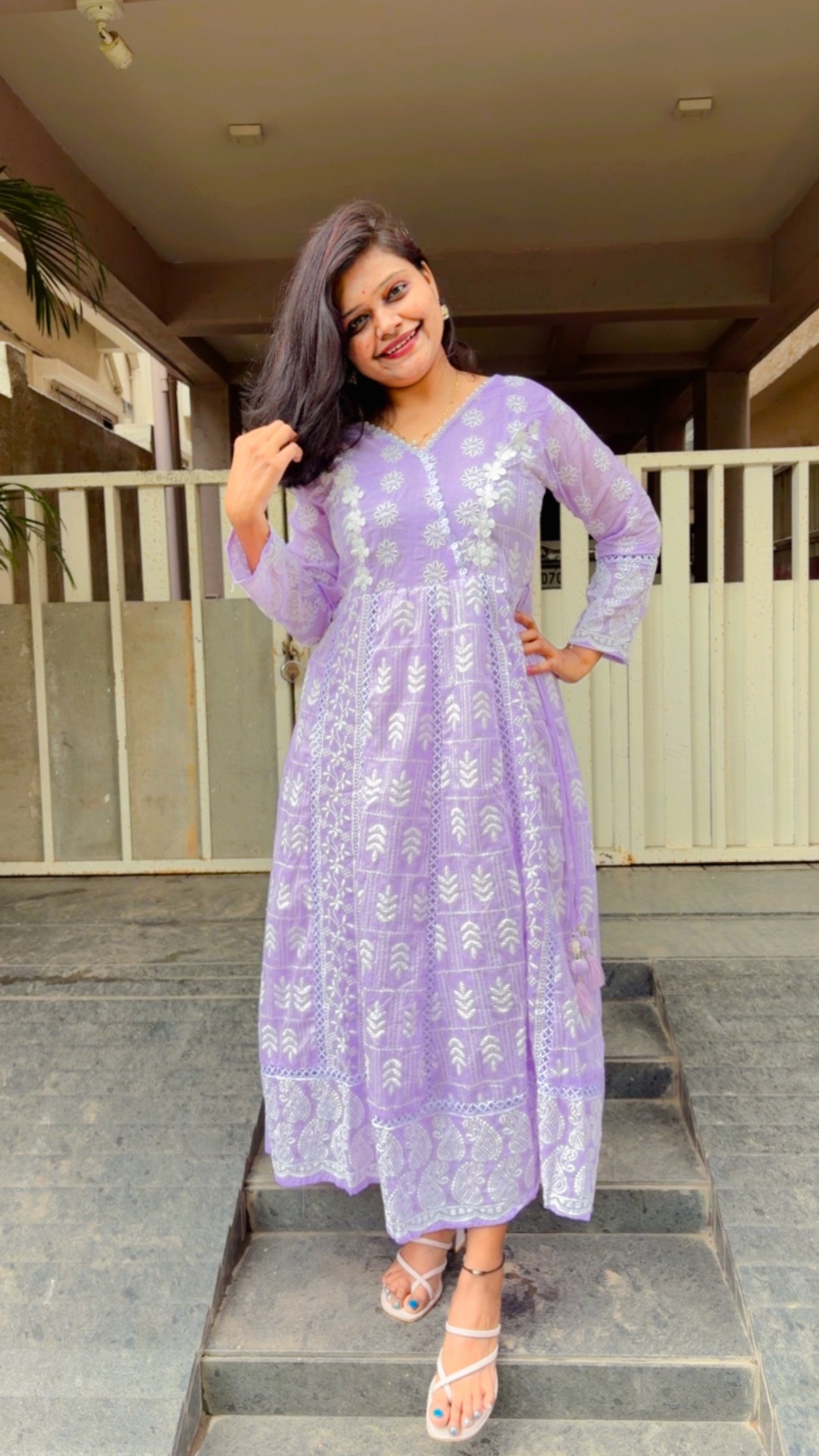 {“eId”:”885138745437188″,”CameraPosition”:1}