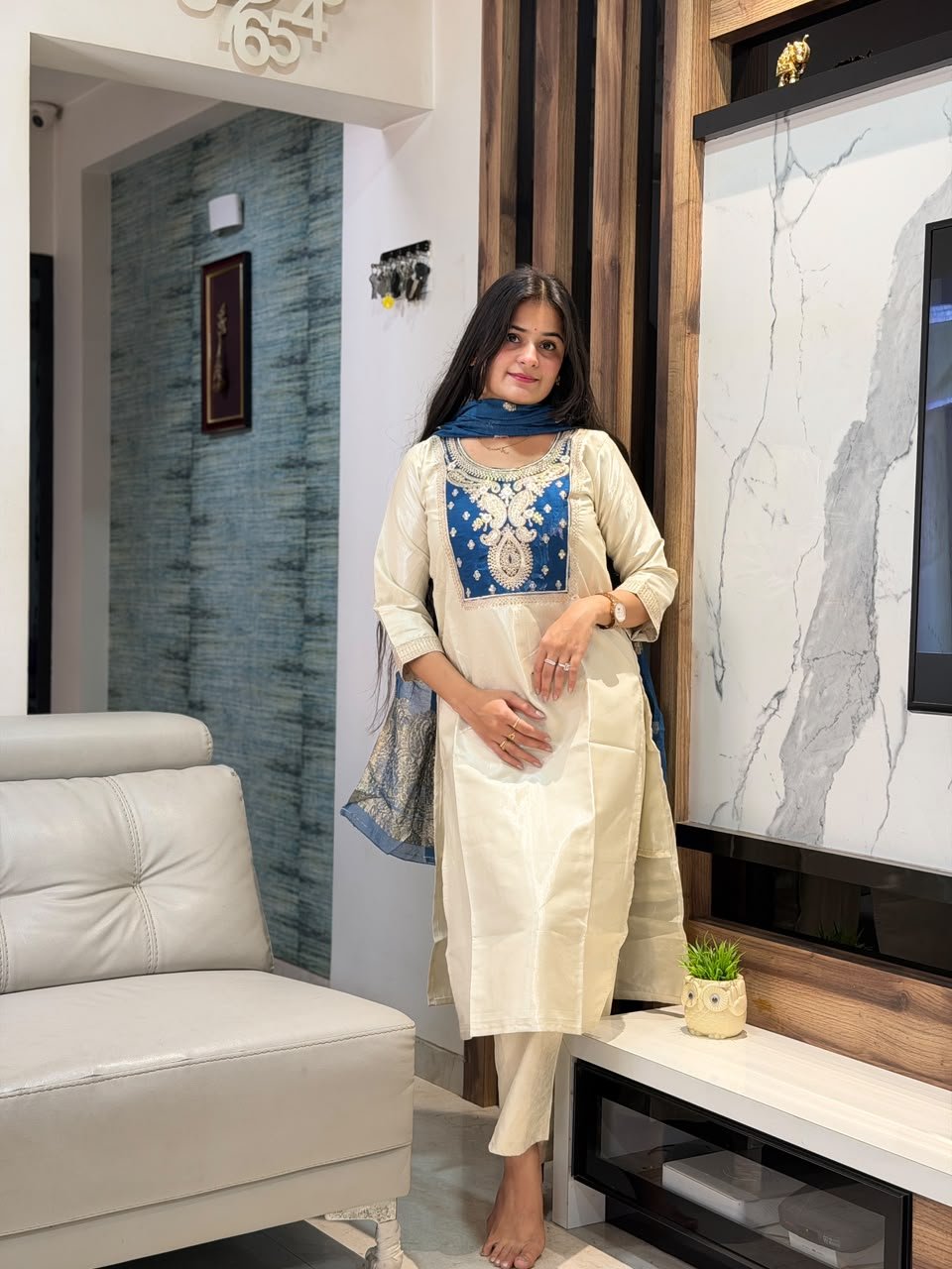 Pastel Glass Silk Kurti Pant Dupatta Set
